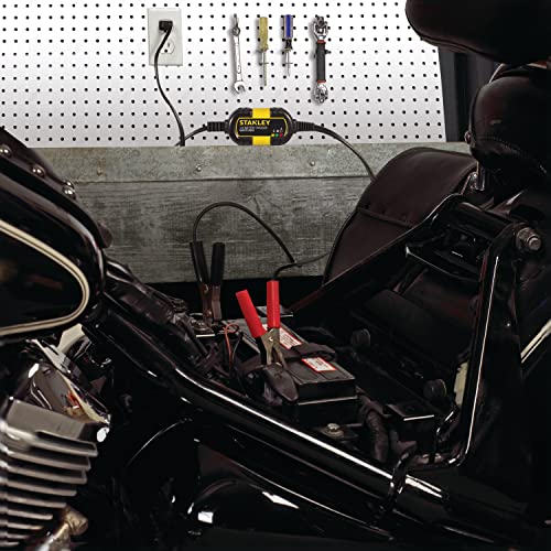 Stanley BM1S 1 Amp Battery Charger for Vehicles | Keeps 12V Batteries Charged Up - size: 1AMP