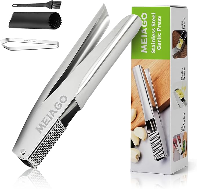 Garlic Press, Stainless Steel Garlic & Ginger Crusher, with Built-In Cleaner, Rust Resistant, No Peel, Large Capacity, Easy Clean,Dishwasher Safe,Silver