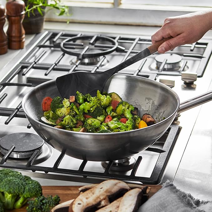 STAUB Wok Spatula, Perfect for Scooping, Flipping, Stirring, and Turning Stir Fries, One Size, Durable BPA-free Matte Black Silicone, Acacia Wood Handles, Safe for Nonstick Cooking Surfaces