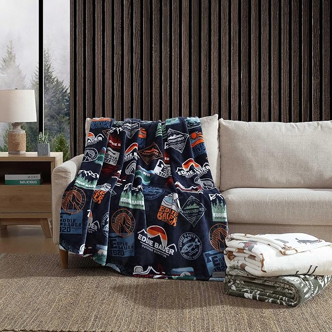 Eddie Bauer - King Blanket, Ultra Plush Bedding, Lightweight Home Decor for All Seasons (Fern Garden Green, King)